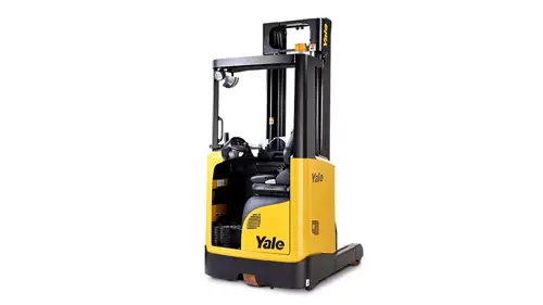 Chariots à mât rétractable location